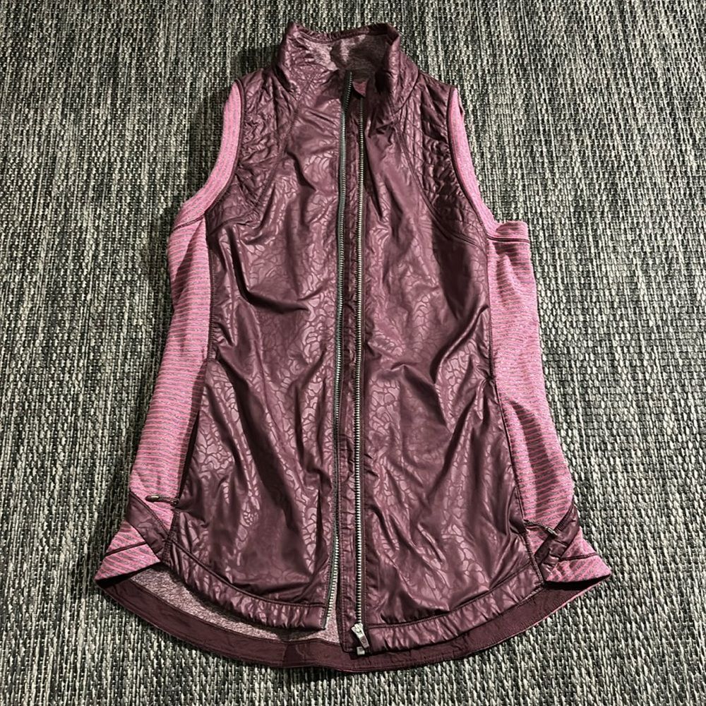 Lululemon Rebel Runner Vest Glyde Rulu Bumble Berry Size 8